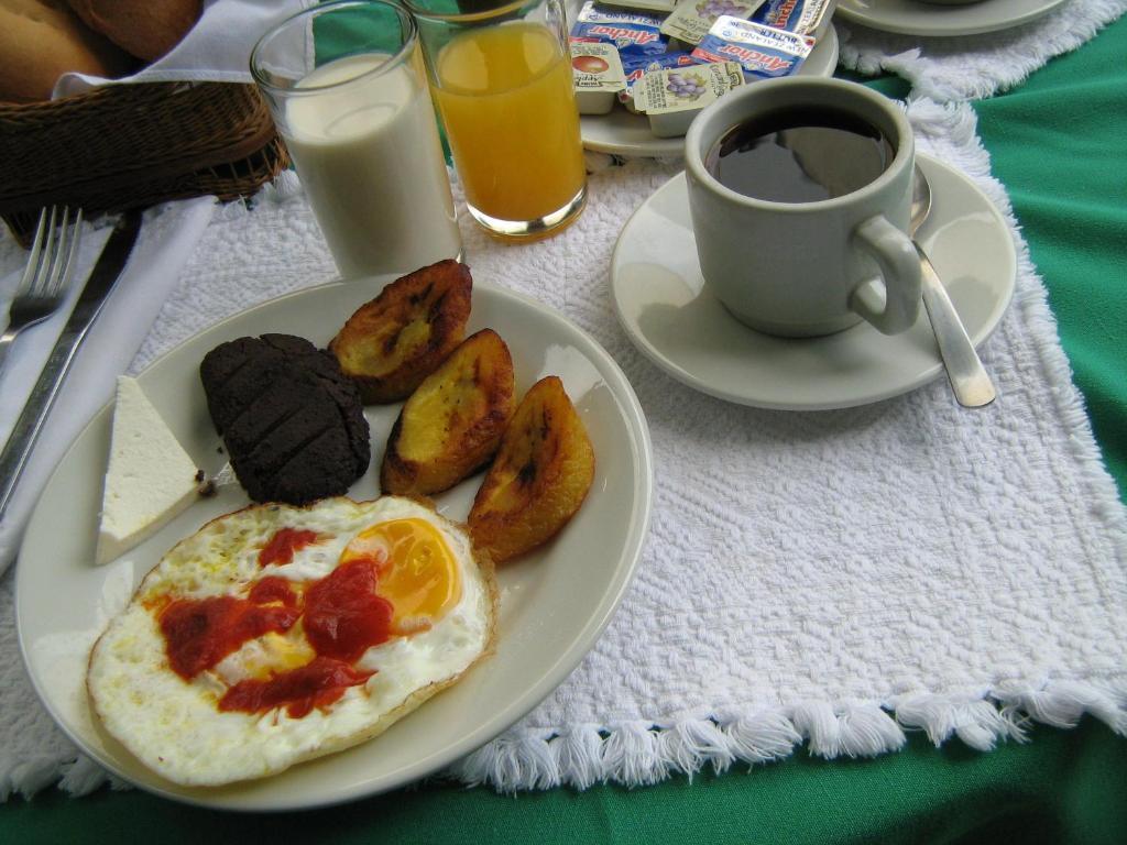 Hotel Posada De Maria أنتيغوا غواتيمالا المظهر الخارجي الصورة